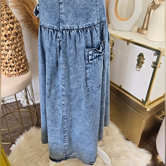 ADORABLE BOW DRESS, LIGHT WASH DENIM 💙 - Picture 7 of 16